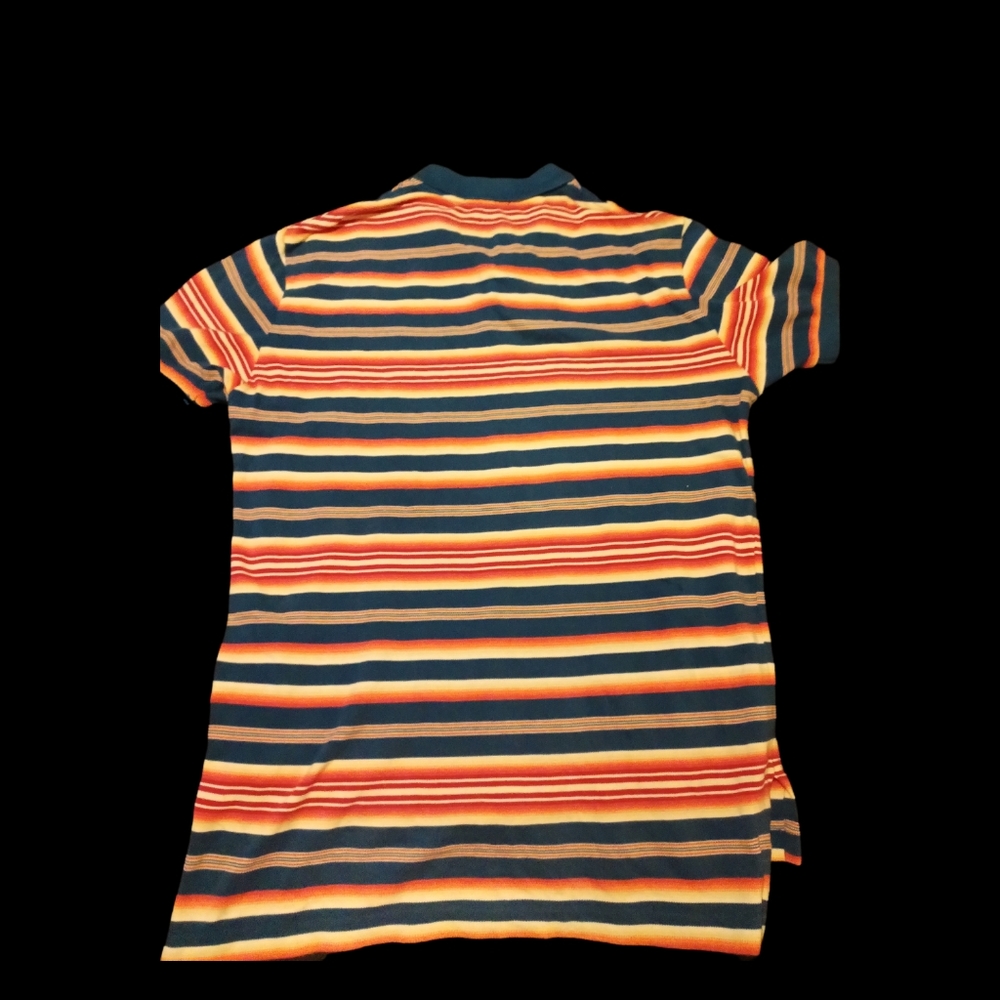 Men's collared Polo shirt size large